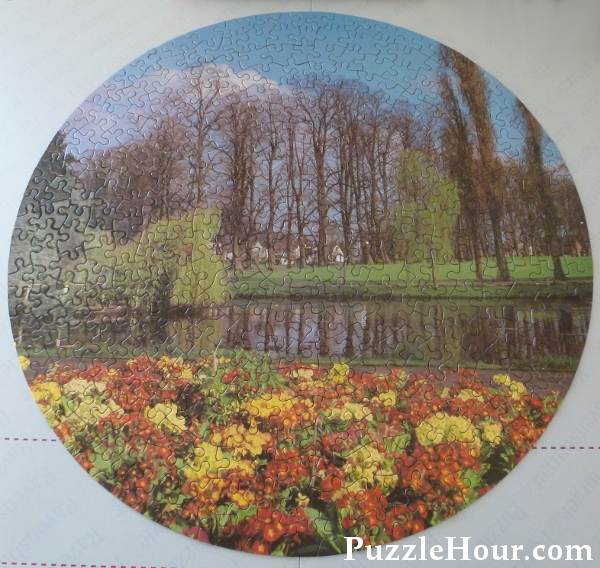 400 piece Philmar Jigsaw Puzzles circular Laurel 1 of a 4 series set vintage design puzzle