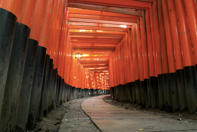  ข้อมูลเที่ยว ศาลเจ้าฟูชิมิ อินนาริ ( Fushimi Inari Shrine, Kyoto) และวิธีเดินทาง