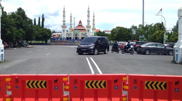 Daerah Mulai Membangkang, Terapkan Lockdown Meski Dilarang Jokowi