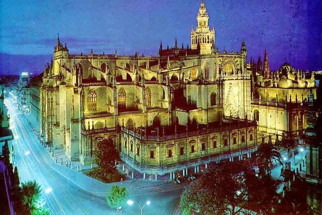 Sevilla điểm du lịch tuyệt vời.