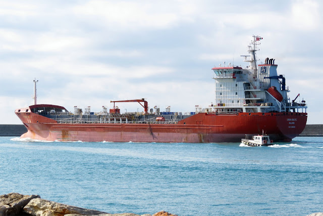 Tanker Swan Baltic, IMO 938624, 9port of Livorno