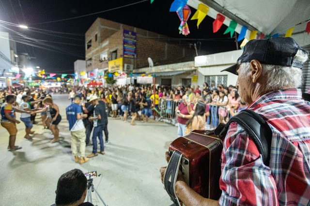 Abertura do Festival Fogoió dos 8 Baixos de Quadrilhas de Rua: Uma Noite de tradição e alegria no São Miguel