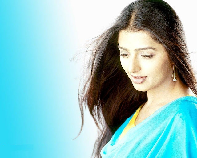 Bhumika Chawla Wallpapers Free Download