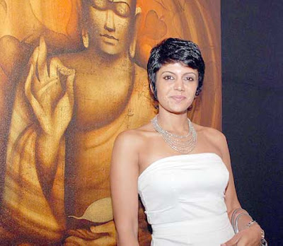 Mandira Bedi Exhibition of Artist Umakant Pictures