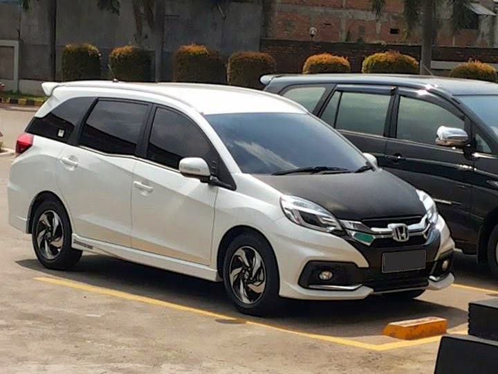 Kumpulan Foto Hasil Modifikasi  Mobil Honda  Mobilio  Terbaru 