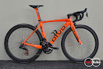 Divo ST Shimano Dura Ace R9250 Di2 Road Bike at twohubs.com