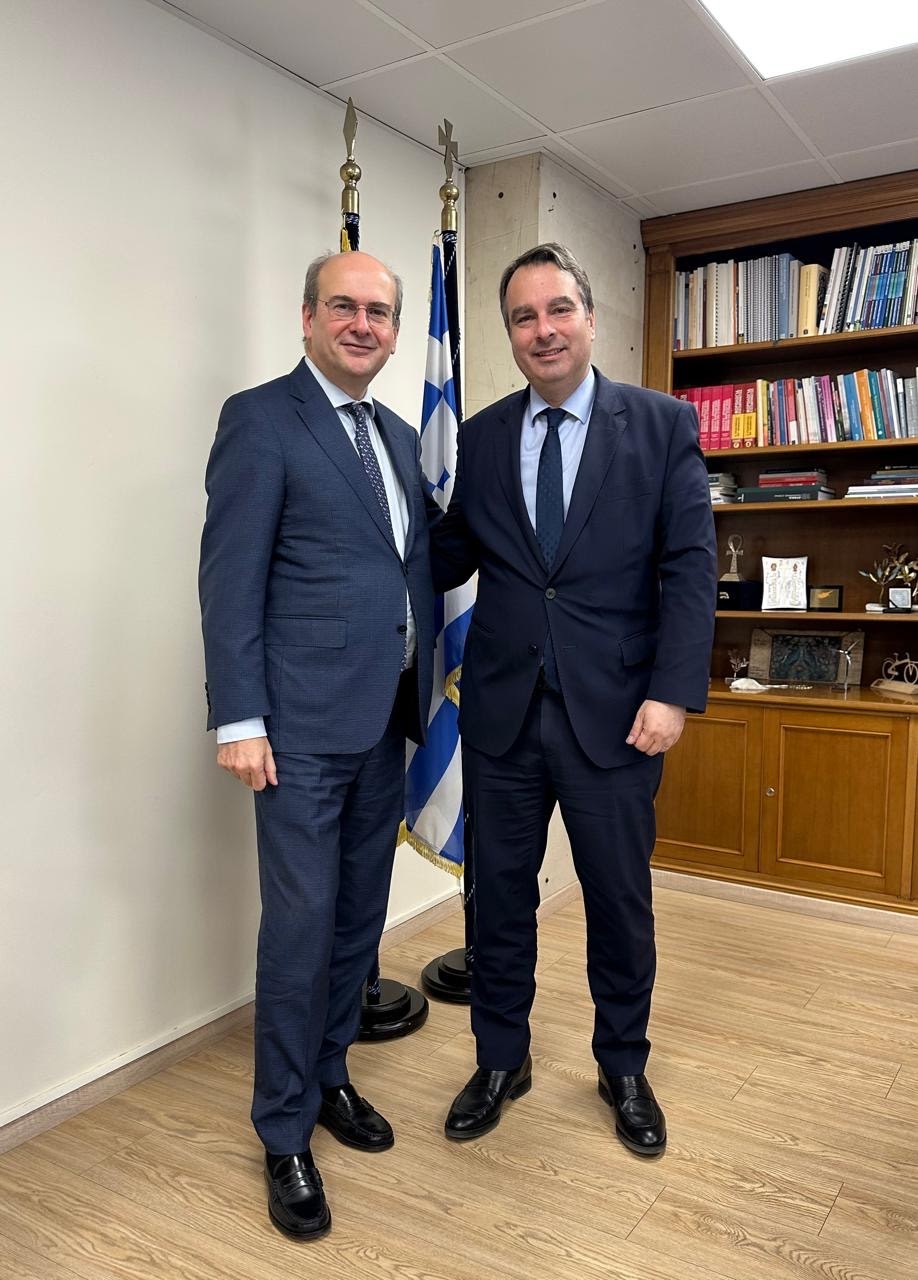  Συνάντηση Θανάση Παπαθανάση με Υπουργό Οικονομικών Κωστή Χατζηδάκη: Συζήτηση για τον Νέο Εξωδικαστικό Μηχανισμό