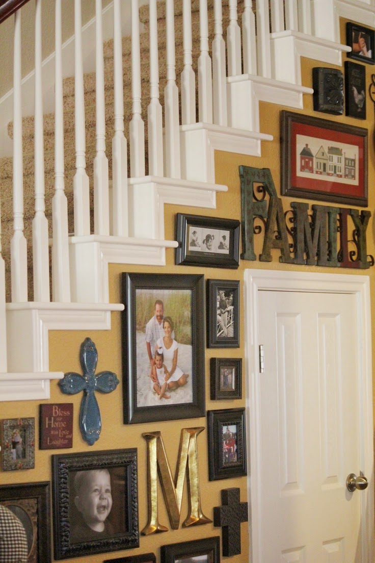 50 Creative Staircase Wall decorating ideas, art frames ...