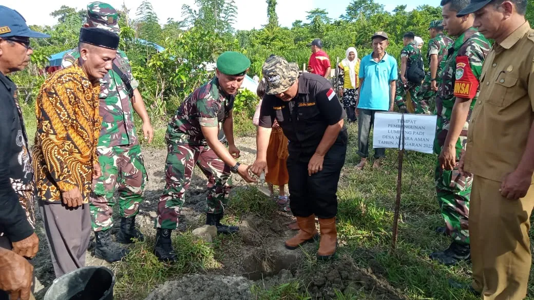 Dandim 0115/Simeulue Serahkan Bantuan Alsintan untuk Kelompok Tani Muara Aman