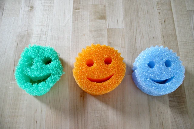 scrub daddy sponges