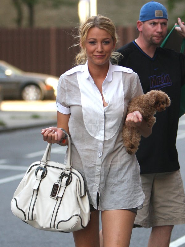 blake lively penny dog. Dog. Is. Just. Too.