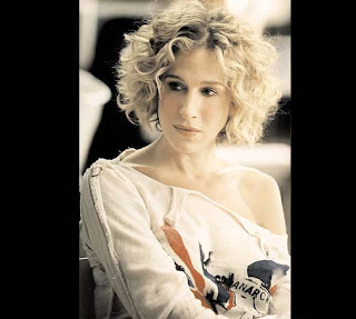 Carrie Bradshaw curly bob