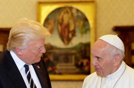 Papa Francisco pede que Trump seja um pacificador e entrega carta sobre meio ambiente