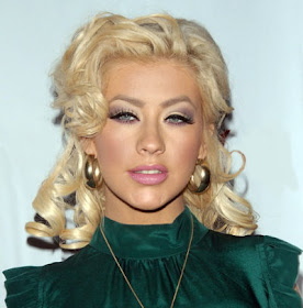 Celebrity Christina Aguilera Hair Color