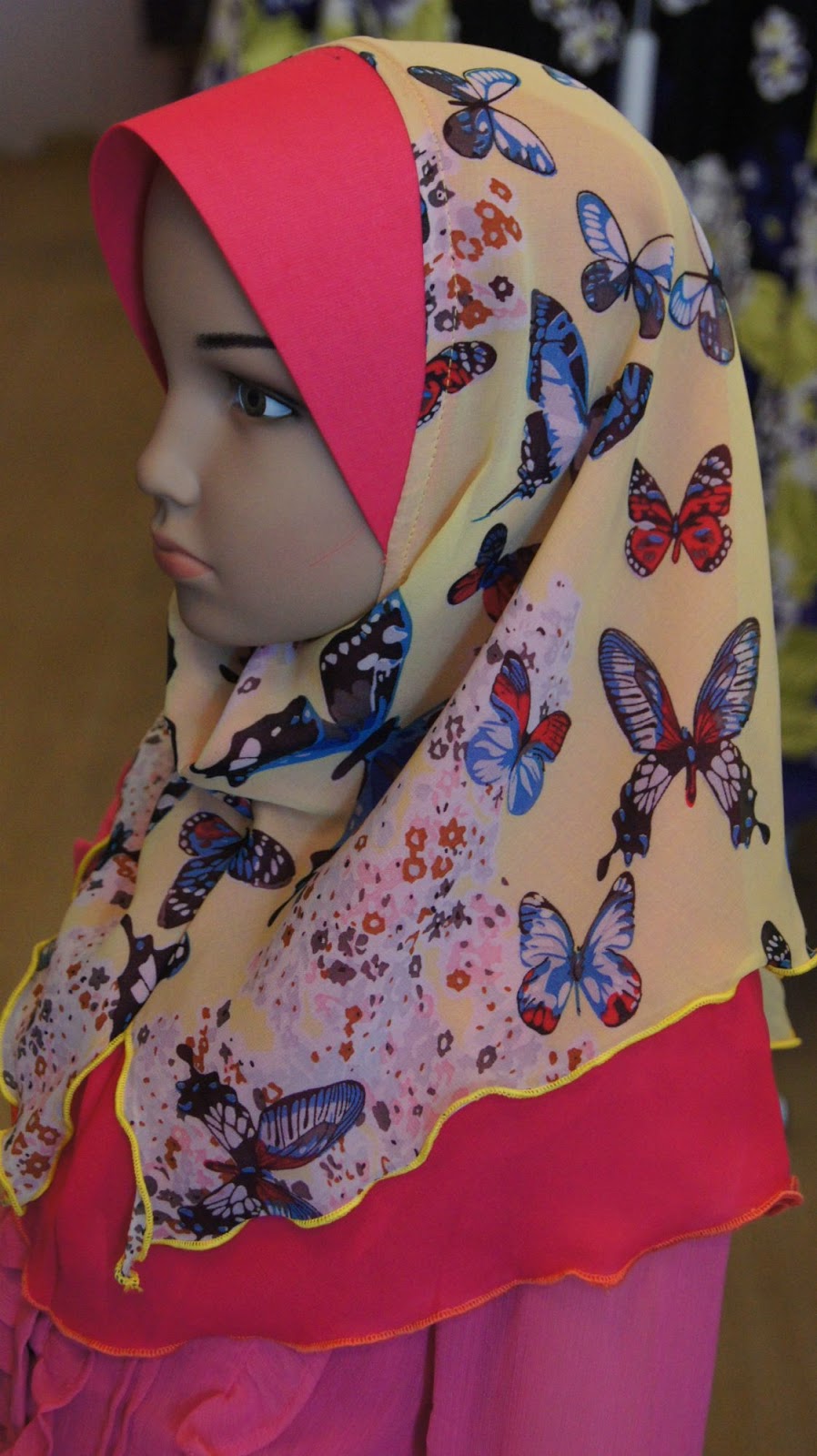Butik Qaireen: Tudung Kanak-kanak Farida Printed
