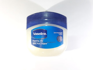 Vaseline Repairing Petroleum Jelly Lotion Original BPOM 100ml