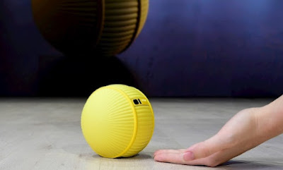 Samsung Membuat Robot Rolling Bernama Ballie