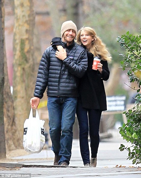 British newspaper The Sun reports that Taylor Swift's rumored boyfriend Jake 