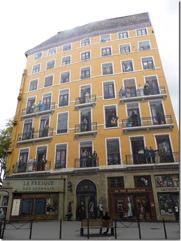 Lyon 19