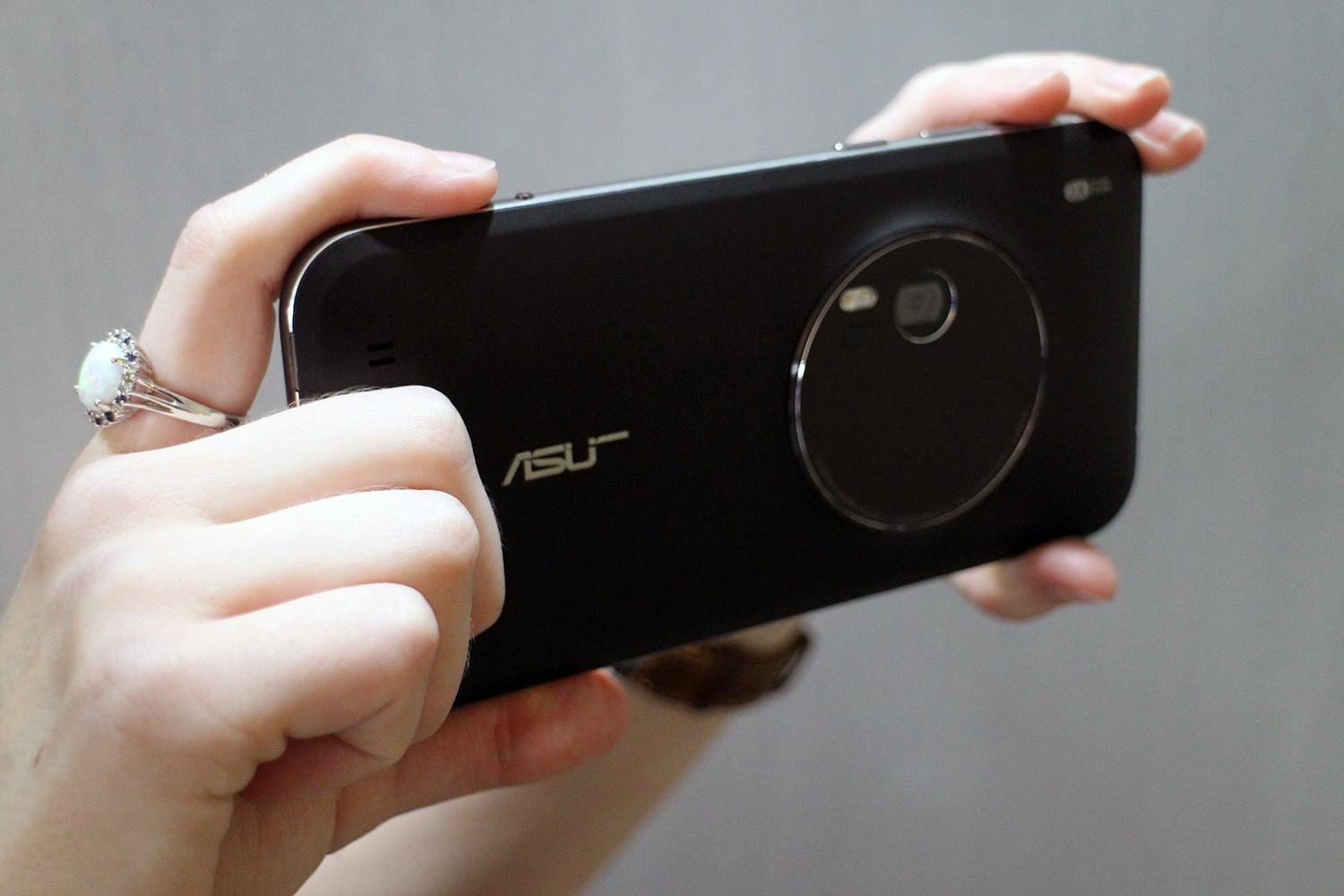 Asus Zenfone Zoom ZX550 Preview