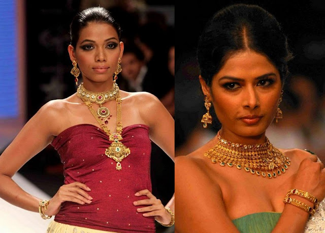 Antique Jewellery at IIJW