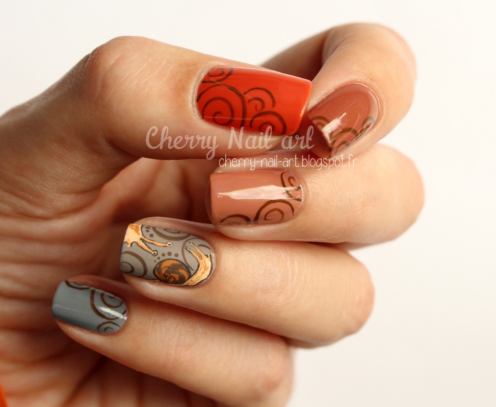 nail art escargot arabesques pour l'automne