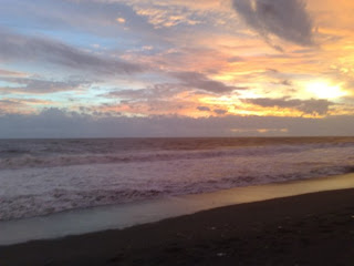 kwaru beach, kwaru, pantai, sunset at kwaru
