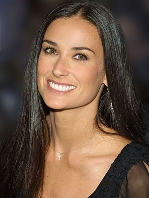 Demi Moore Twittered about Stretch Marks and Excess Skin