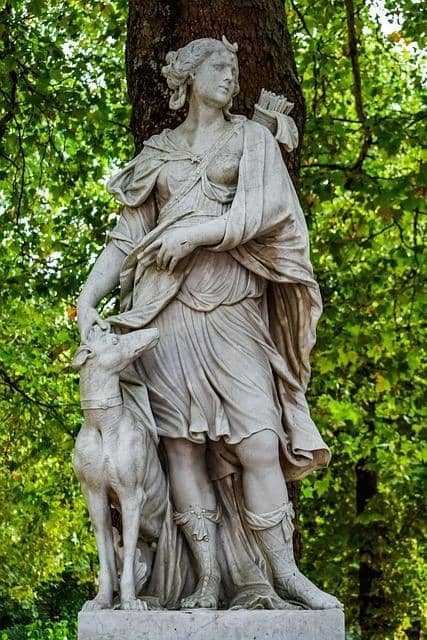 The twin sister of Apollo and the daughter of Zeus and Leto's love, Artemis, is popularly known as the goddess of the hunt, forests and hills, the moon, and archery. It is one of the most respected deities of ancient Greece.