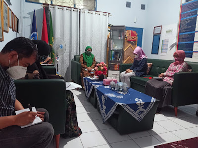 Rapat Persiapan MPLS dengan Kepala Sekolah dan Para Wakasek SMPN 1 Sukaraja