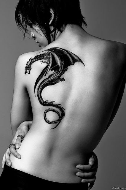 Women Back With Angry Dragon Tattoos,Dragon Tattoo On Women Back,Women Back Dragon Fly Tattoos,Flying Black Dragon Tattoos For Women,Women With Flying Dragon Designs Birds Tattoo,Women,Dragon Tattoos,