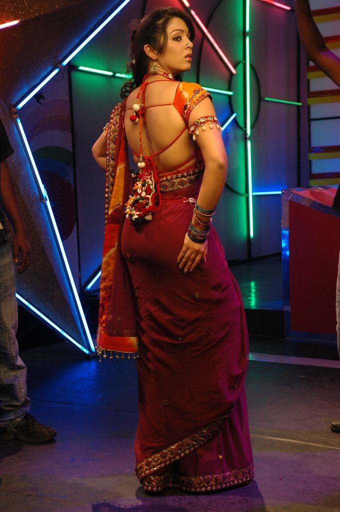 Charmy Kaur dancing in a song "Gajjala Gurram" from the movie "Sye Aata"