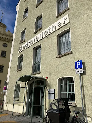 Stadtbibliothek in der Aumühle外観