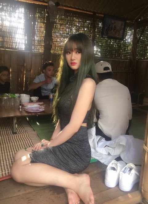 Hot girl Quỳnh Lê Mặt xinh khả ái xinh đẹp 5