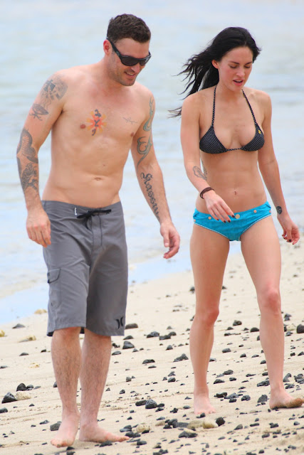 Megan Fox Showing Abs In Sexy Bikini - Photo Gallery