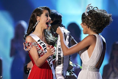 miss universe 2009 - miss venezuela Stefania Fernandez