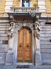 portale d'ingresso del palazzo Bianchi-Cavallo