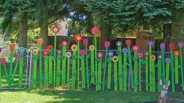 The Art Of UpCycling Garden Fencing Ideas Crazy Random