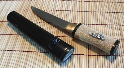 Tanto or Aikuchi