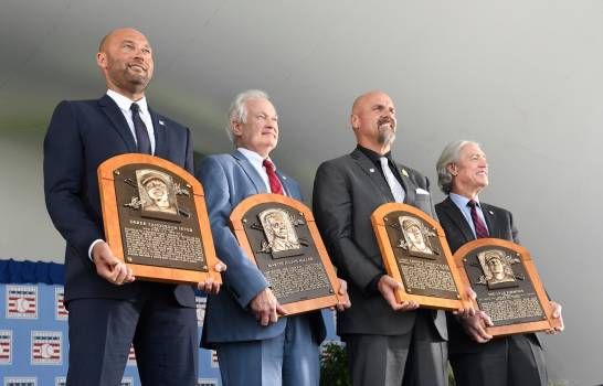 Derek Jeter ya está instalado en Cooperstown