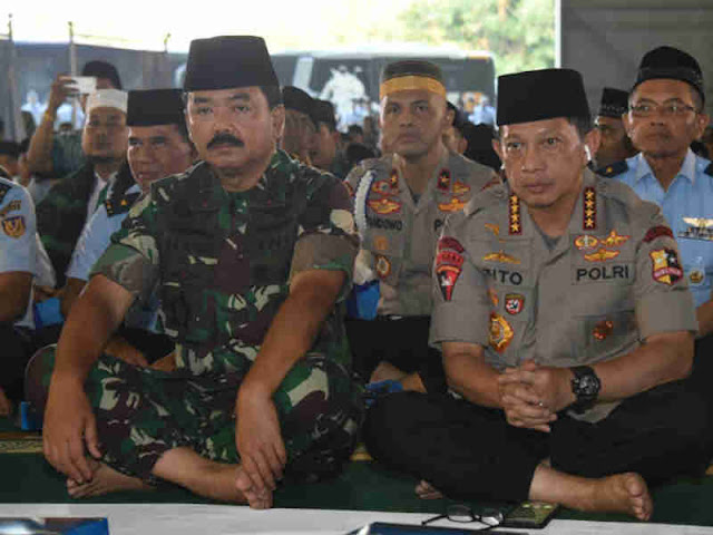 Hadi Tjahjanto dan Tito Karnavian Gelar Safari Ramadhan di Skadron 11 Lanud Hassanudin Makassar