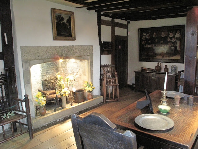 The dining room of the house. It is the sort that would have belonged to a well-to-do Jacobean family.