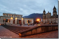 Plaza Bolívar, à noite