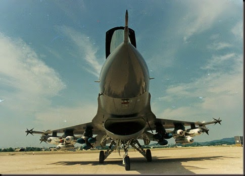 Maverick AGM-65 pada f 16 c/d