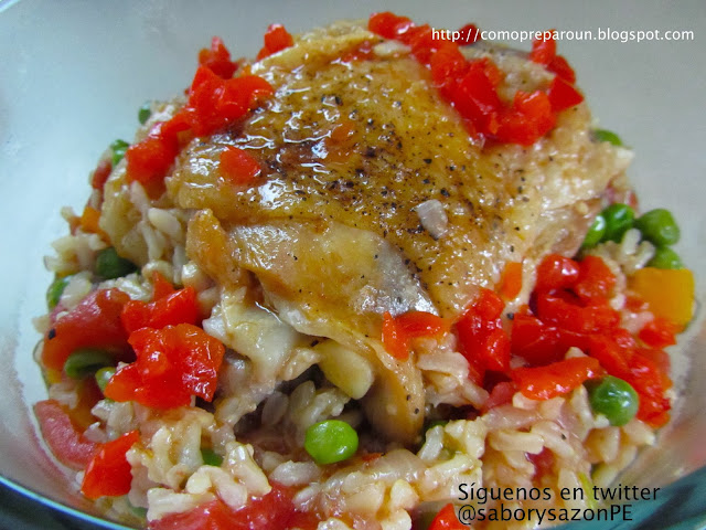 http://comopreparoun.blogspot.com Como preparo un POLLO AL CULANTRO CON ARROZ AL PIMIENTO - Receta / Recipes