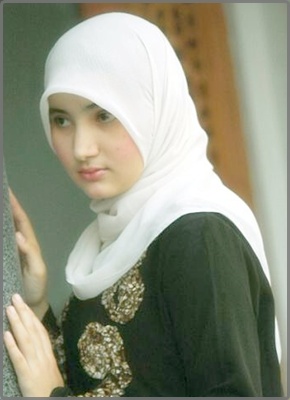 Model jilbab wanita arab modern terbaru