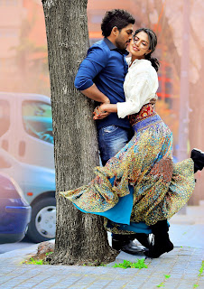 Allu Arjun, Amala Paul, Catherine Tresa Stills 'Iddarammayilatho'