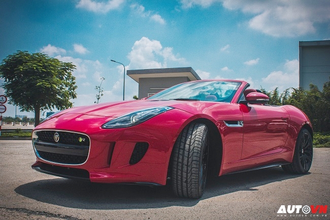 Jaguar F-Type R Convertible