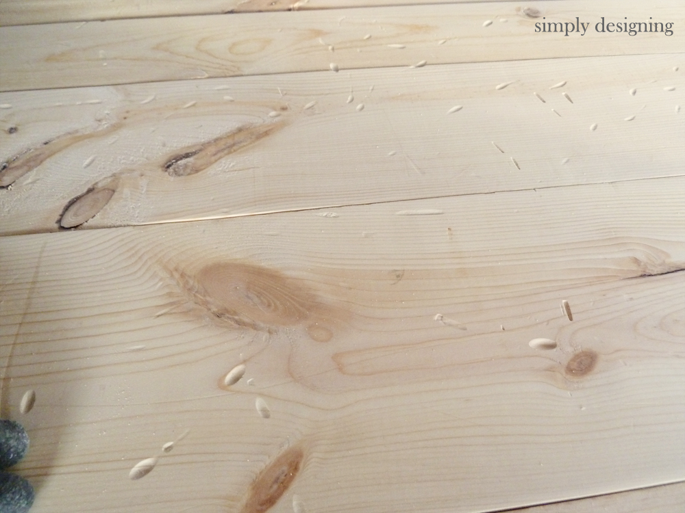 Simply Designing with Ashley: DIY Distressed Pallet Board