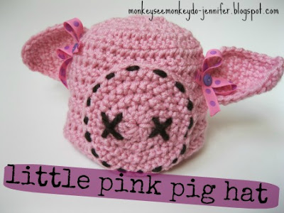 http://monkeyseemonkeydo-jennifer.blogspot.com/2013/04/little-pink-pig-hat-free-crochet-pattern.html